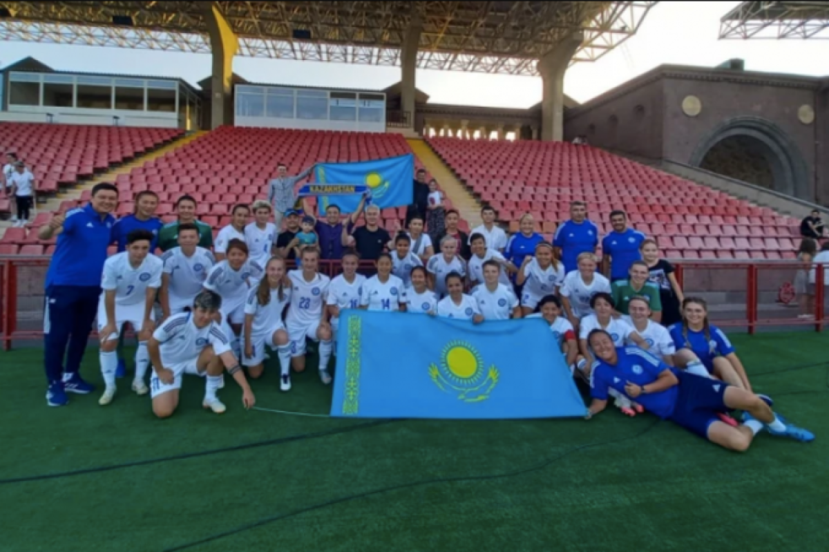 Футболистки сборной РК одержали уверенную победу над Арменией