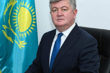 "Медсестры тащили на себе тяжелые кислородные баллоны". Как в Кызылординской области боролись с коронавирусом