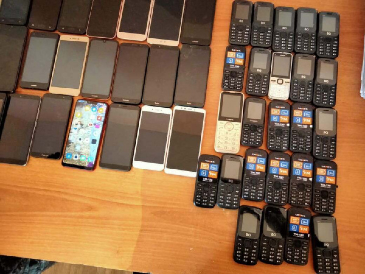 Заключенным колонии пытались продать смартфоны в Жамбылской области