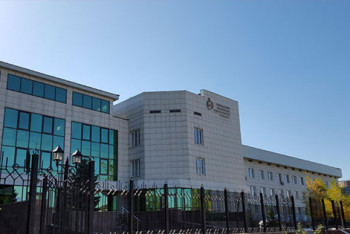 Фотография к новости: Директор перинатального центра и акушер-гинеколог осуждены за взятки с рожениц в Алматы