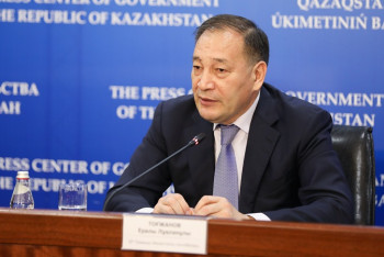 Фотография к новости: "Примем жесточайшие меры" - Тугжанов о попытках подделать паспорт вакцинации