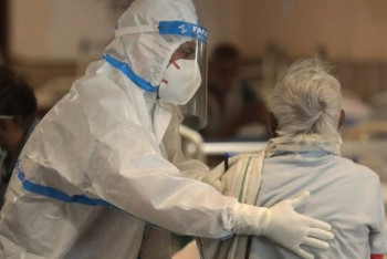 Фотография к новости: Умирающие на улицах больные, переполненные морги. Как Индия переживает вспышку коронавируса