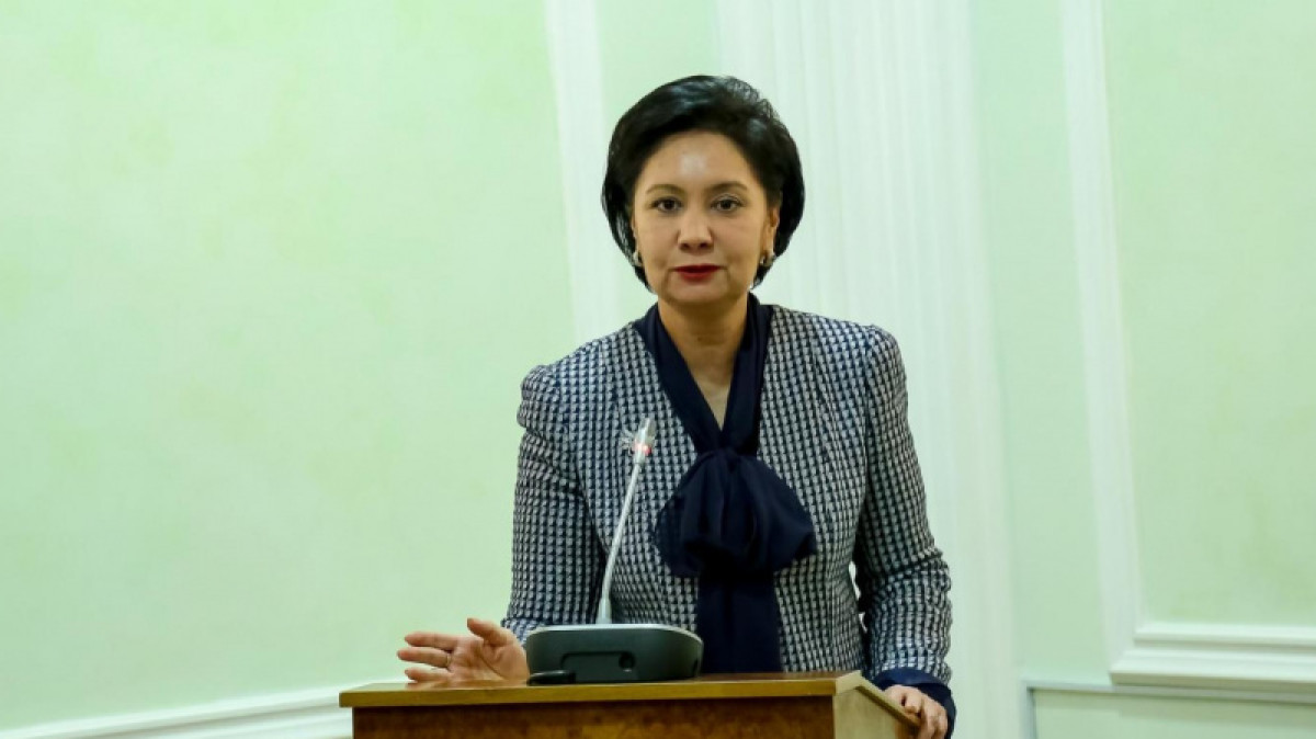 Владимир Путин наградил почетной грамотой Гульшару Абдыкаликову