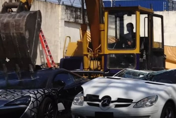 Фотография к новости: 21 суперкар уничтожили таможенники на Филиппинах