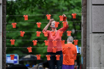 Фотография к новости: В Канаде обнаружили еще 750 могил рядом с бывшим интернатом для детей индейцев