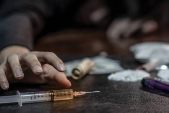 Фотография к новости: "Обмануть, украсть, отобрать было нормой". Истории казахстанцев, победивших зависимости