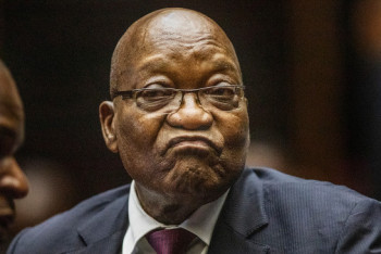 Фотография к новости: Экс-президента ЮАР приговорили к тюрьме за неуважение к суду