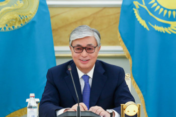 Фотография к новости: Президент РК поздравил дипломатов с профессиональным праздником