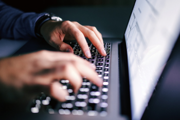 Фотография к новости: В Узбекистане ограничили работу соцсетей, которые не перенесли серверы в страну