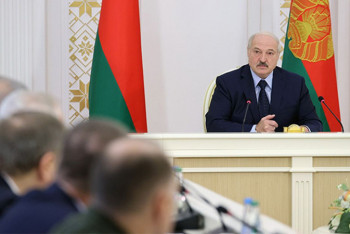 Фотография к новости: Лукашенко приказал полностью закрыть границы с Украиной