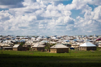 Фотография к новости: Аким СКО высказался о некачественных домах для переселенцев