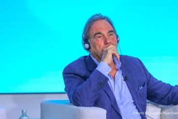 Фотография к новости: Я убедился, что могу задать Назарбаеву любые вопросы – Оливер Стоун