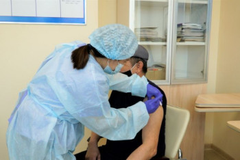 Фотография к новости: Путевки разыграют среди вакцинированных студентов и преподавателей в Нур-Султане