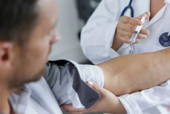 Фотография к новости: Бизнес возмущен обязательной вакцинацией — омбудсмен Рустам Журсунов