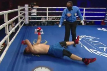 Фотография к новости: Иван Дычко за 58 секунд отправил в нокаут россиянина на турнире в Алматы