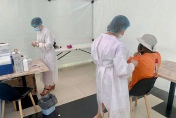 Фотография к новости: Украина начала вакцинироваться препаратом Pfizer