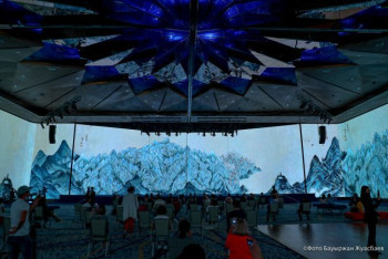 Фотография к новости: Вернисаж футуристичного искусства: выставка медиахудожника из Кореи открылась в Нур-Султане