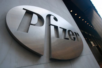 Фотография к новости: Тугжанов поручил заключить контракт на поставку Pfizer в РК