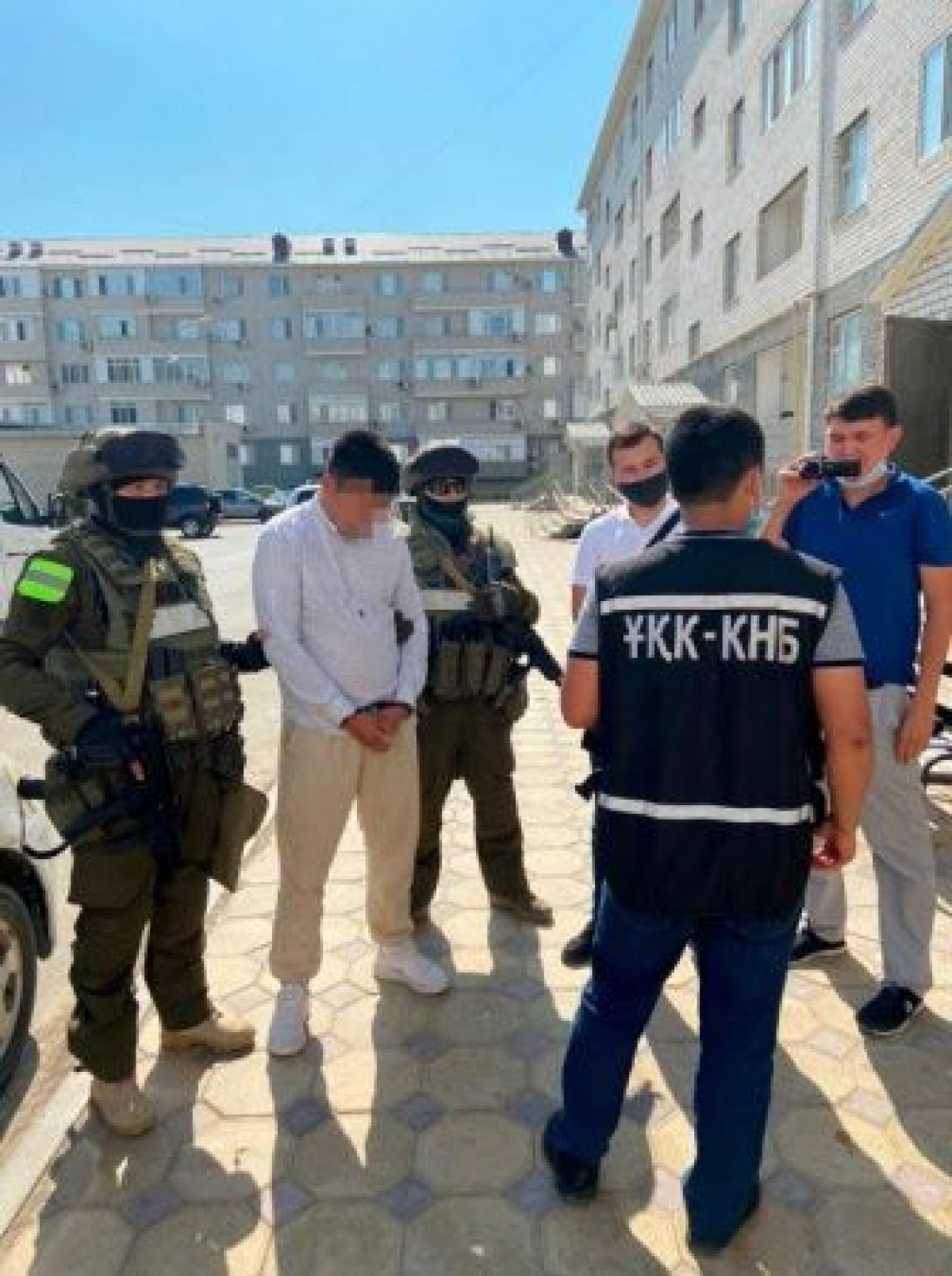 Вымогали деньги у таксистов - членов ОПГ задержали в Атырауской области