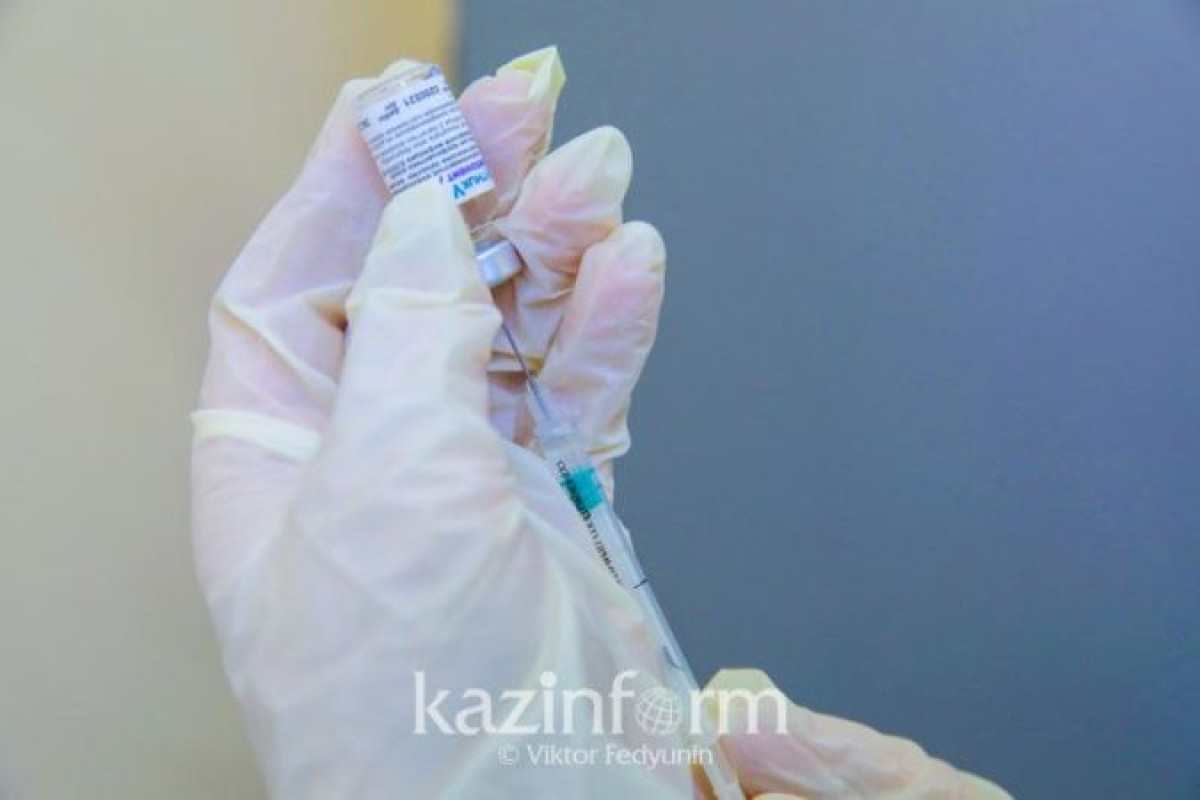 Заболевшие после первого компонента вакцины казахстанцы будут заново прививаться