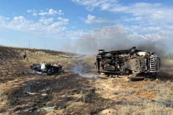 Фотография к новости: Два автомобиля загорелись после столкновения в Актюбинской области