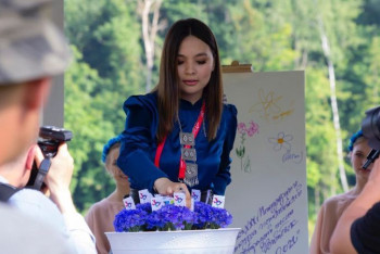 Фотография к новости: Димаш поздравил казахстанку с победой на конкурсе "Славянский базар"