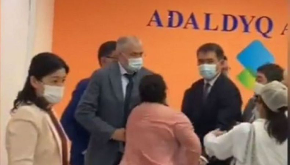 кадр из видео 