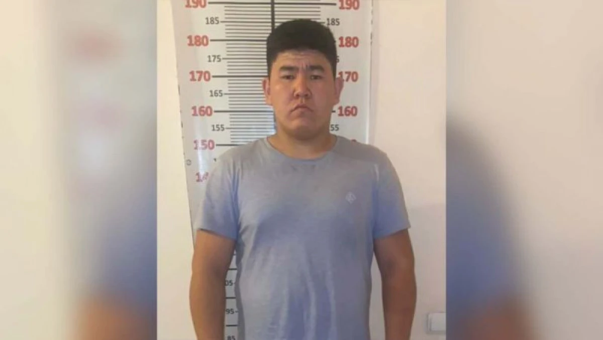 Лжеполицейский грабил прохожих в Алматы