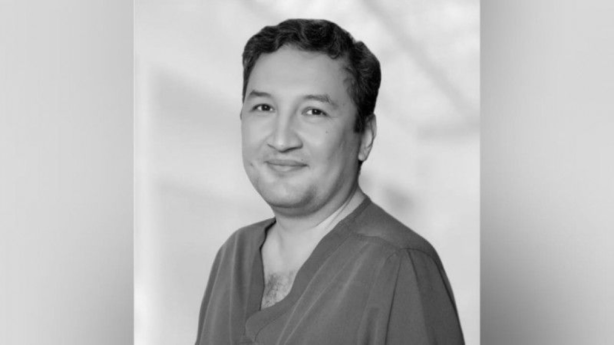 Токаев выразил соболезнования семье кардиохирурга Серика Бекбосынова