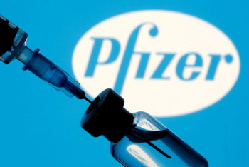 Фотография к новости: Глава Минздрава призвал казахстанцев не ждать Pfizer, а идти вакцинироваться сейчас