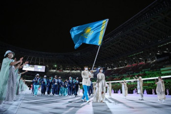 Фотография к новости: "Ты принцесса или фея?" Японцы восхитились знаменосцем Казахстана Ольгой Рыпаковой