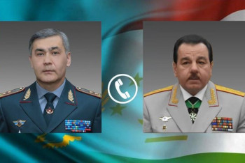 Фотография к новости: Министры обороны Казахстана и Таджикистана обсудили ситуацию в районе таджикско-афганской границы