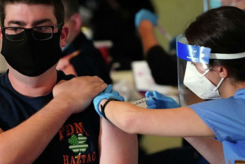 Фотография к новости: Жители Нью-Йорка получат по 100 долларов за прививку от коронавируса