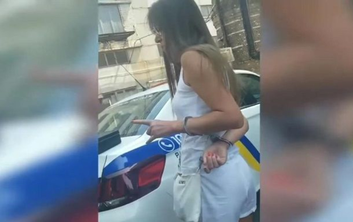 Остановленная пьяной за рулем жена киевского таможенника угрожала полицейским