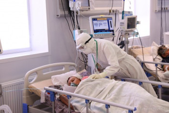 Фотография к новости: "Грязная зона". Репортаж из инфекционного стационара ЗКО