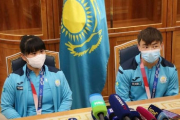 Фотография к новости: Бронзовым призерам ОИ Игорю Сону и Зульфие Чиншанло подарят автомобили