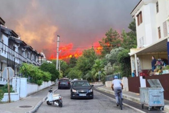 Фотография к новости: "Казахстанцы пока не обращались" - МИД РК об эвакуации туристов с курортов Турции