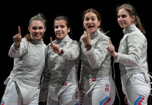 Фотография к новости: Французская фехтовальщица назвала российских спортсменок "обманщицами"