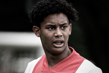 Фотография к новости: Игрок "Аякса" погиб в автокатастрофе вместе с братом