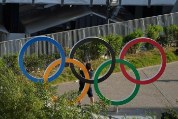 Фотография к новости: Алкогольную вечеринку в олимпийской деревне расследует оргкомитет Игр в Токио