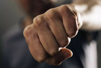 Фотография к новости: Охранник бара избил члена мониторинговой группы в Атырау