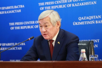 Фотография к новости: Сапарбаев уволил главу управления после выговора Президента