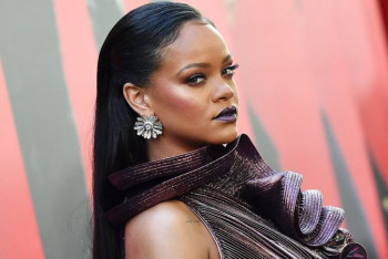 Фотография к новости: Рианна стала самой богатой женщиной-музыкантом Земли