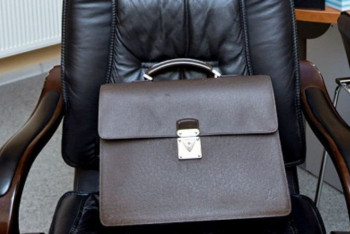 Фотография к новости: Замакима Талдыкоргана уволили после задержания чиновников из-за взятки во время рейдов