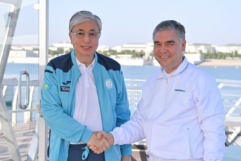 Фотография к новости: Появились фото неформальной встречи Токаева и Бердымухамедова