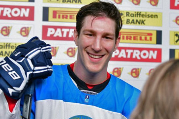 Фотография к новости: Даррен Диц показал новое фото со своей казахской девушкой