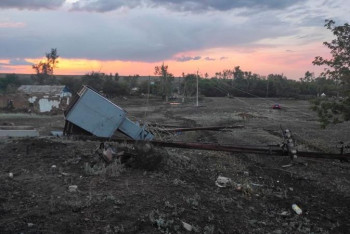 Фотография к новости: Дома восстанавливают после урагана в пригороде Степногорска