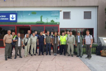 Фотография к новости: Вертолеты и личный состав МЧС РК прибыли в Турцию для оказания гуманитарной помощи