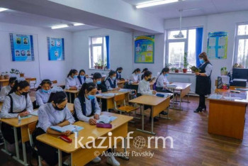 Фотография к новости: Школьники смогут снять маски на уроках физкультуры в Алматы