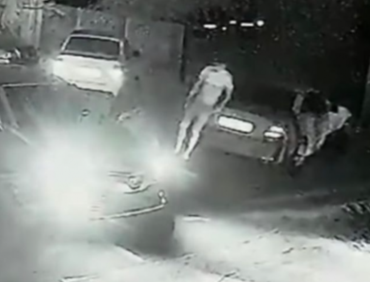 кадр из видео